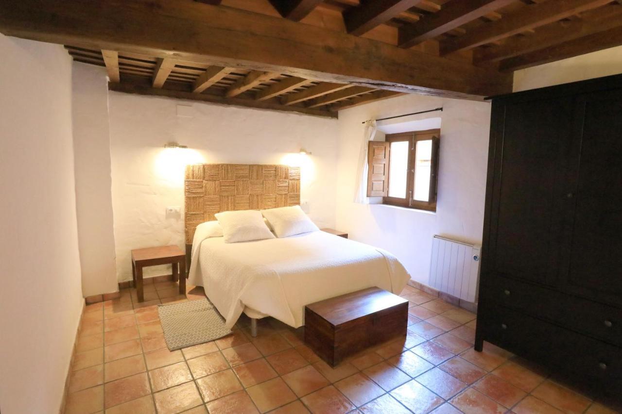 Apartamentos Rurales Spa Casa De Los Escudos Valverde de la Vera ภายนอก รูปภาพ