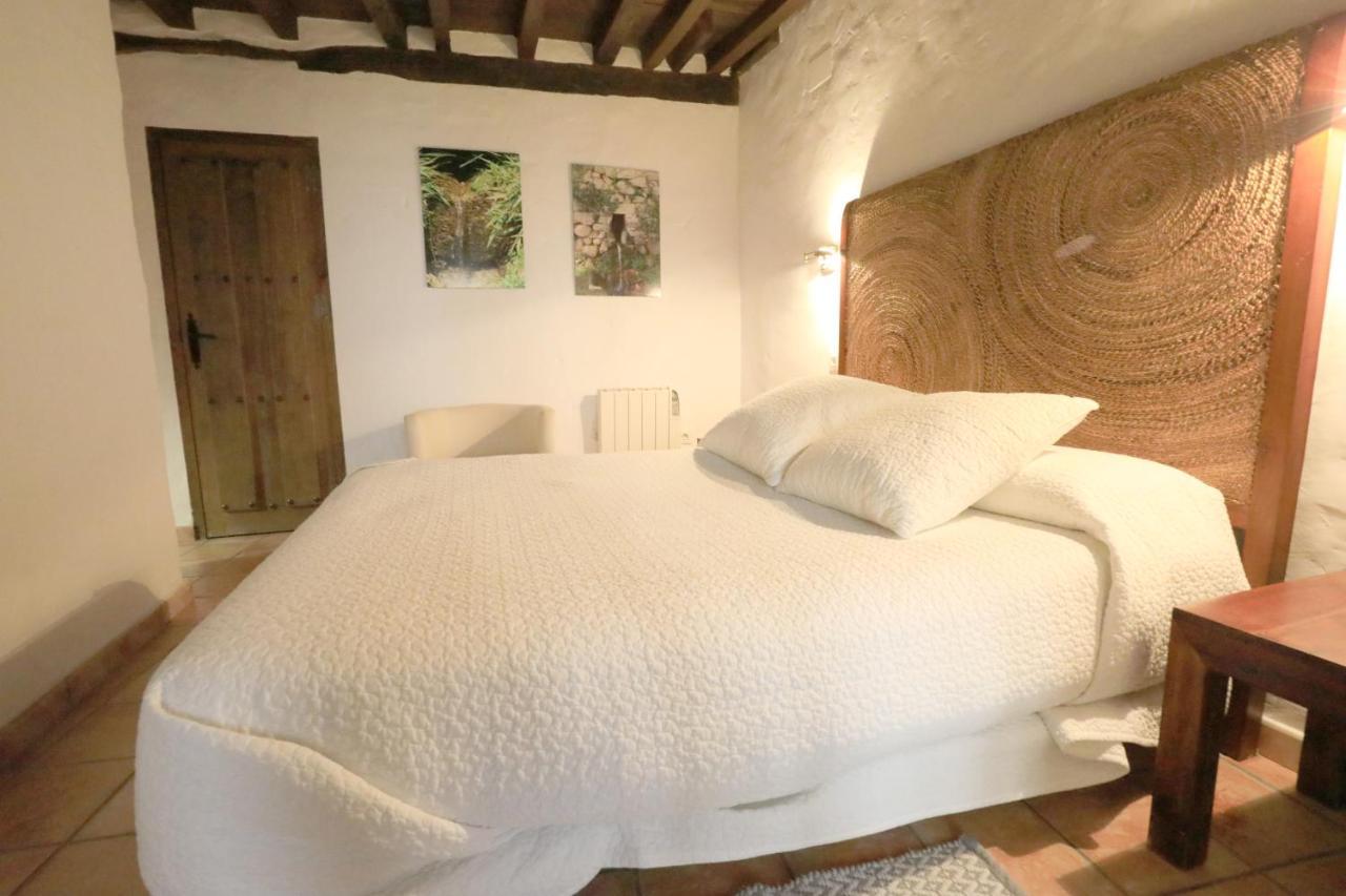 Apartamentos Rurales Spa Casa De Los Escudos Valverde de la Vera ภายนอก รูปภาพ