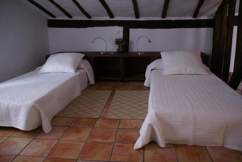 Apartamentos Rurales Spa Casa De Los Escudos Valverde de la Vera ภายนอก รูปภาพ