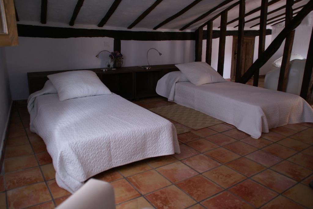 Apartamentos Rurales Spa Casa De Los Escudos Valverde de la Vera ภายนอก รูปภาพ