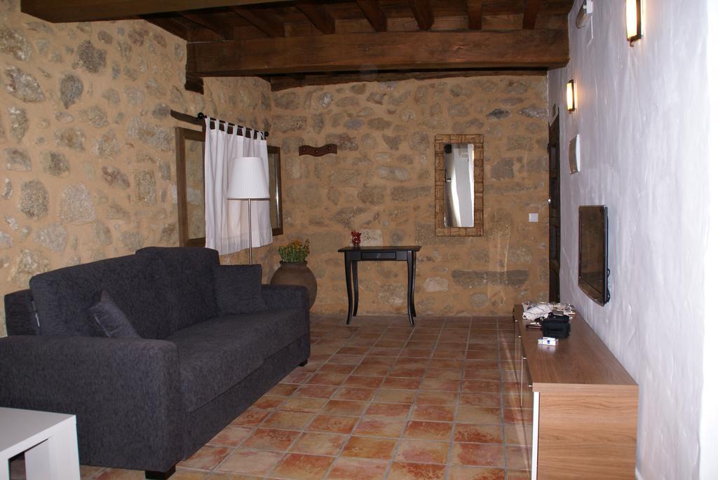 Apartamentos Rurales Spa Casa De Los Escudos Valverde de la Vera ภายนอก รูปภาพ