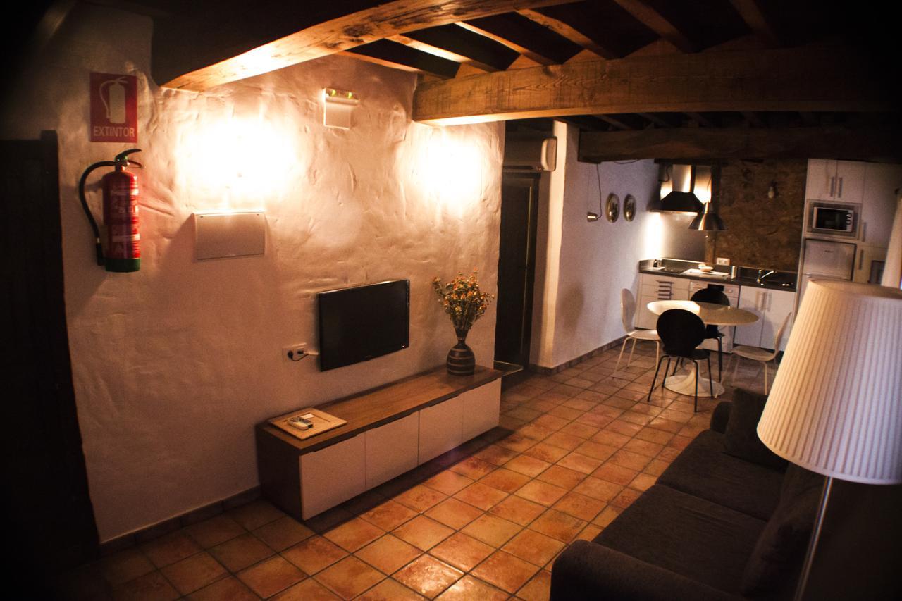 Apartamentos Rurales Spa Casa De Los Escudos Valverde de la Vera ภายนอก รูปภาพ